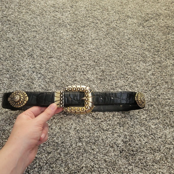 Vintage Black and Gold Women's Belt - Picture 3 of 16